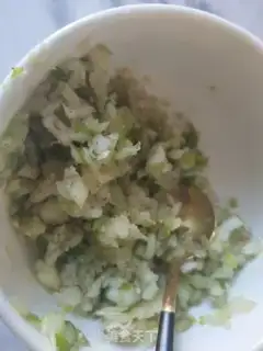 Make Skinned onions step 1