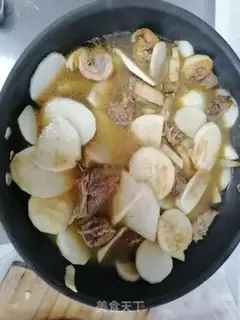 Make Roach and duck step 4