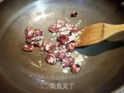 Make Weenie fried Dutch beans step 3