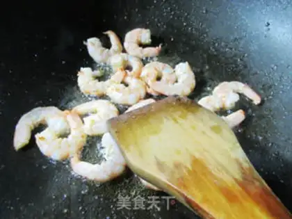 Make Shrimp fried step 4