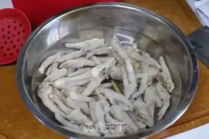 Make Jealousy chicken feet step 2