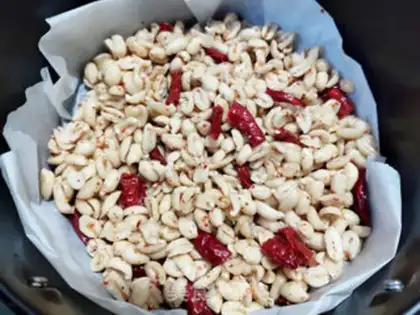 Make Homemade drunk peanuts step 4
