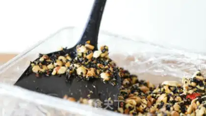 Make The peanut sugar step 7