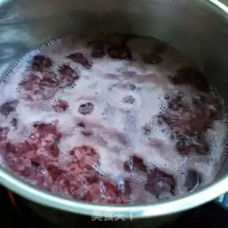 Make "Purple rice sweet egg broth." step 3