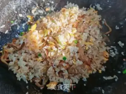 Make radish and egg fried rice step 7