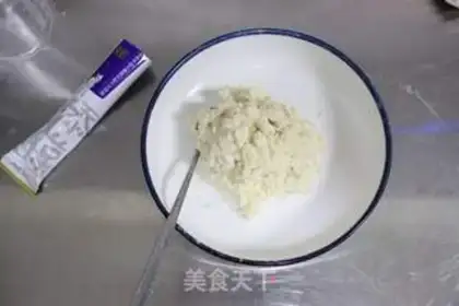 Make The goat milk bun step 1
