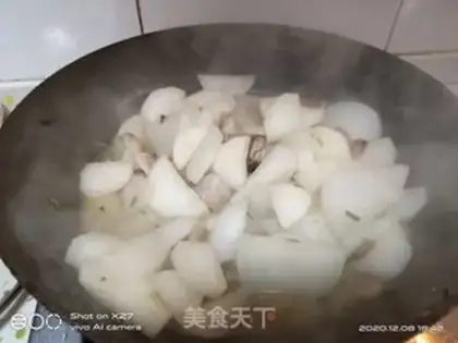 Make Five flowers for radish step 3