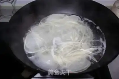 Make Eggs and cabbage step 5