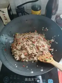 Make Pyramid ham and rice step 5