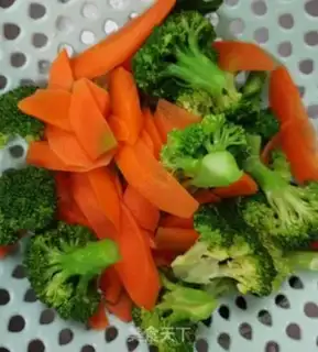 Make Garlic olives and broccoli step 2