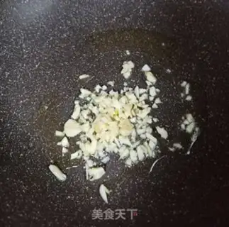 Make Garlic olives and broccoli step 3