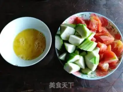Make Smelt tomato fried eggs step 1