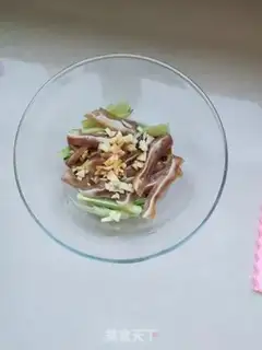 Make cucumber with pig ears step 3