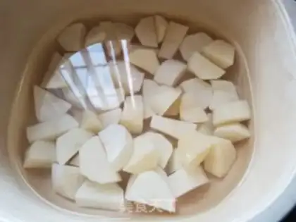 Make Black pepper potatoes, willows step 1