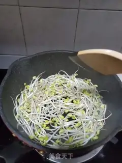 Make Soybean sprouts and duck blood step 5