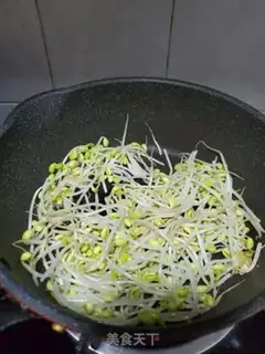 Make Soybean sprouts and duck blood step 6