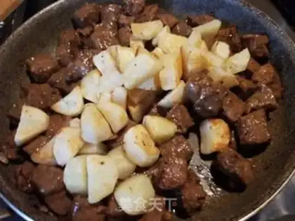 Make Black pepper potatoes, willows step 8