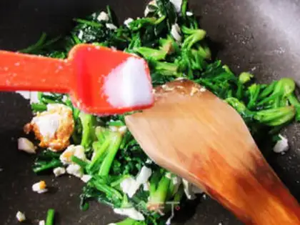 Make A duck egg and spinach step 6