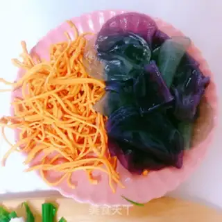 Make ♪ Five flowers with potatoes ♪ step 1