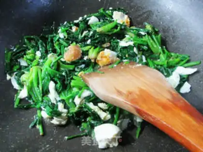 Make A duck egg and spinach step 8
