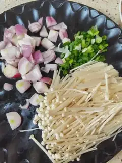 Make Tomato fat cow rice step 6