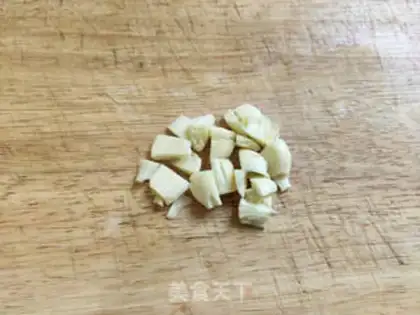 Make Garlic spinach step 1