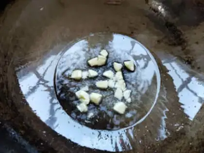 Make Garlic spinach step 2