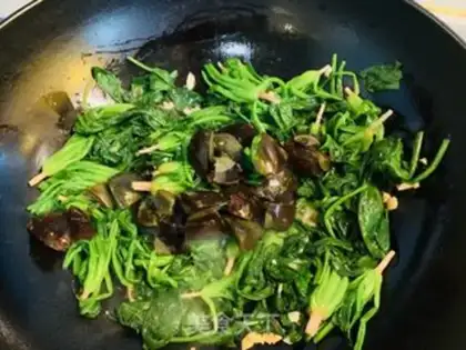 Make Pyramid spinach step 3