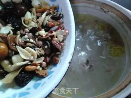 Make Pork soup step 2