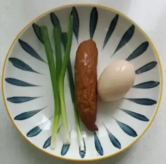 Make Gold egg fried rice step 1