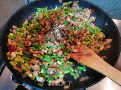 Make Chicken pecs, garlic and rice step 8