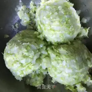 Make Puppet pork buns step 4