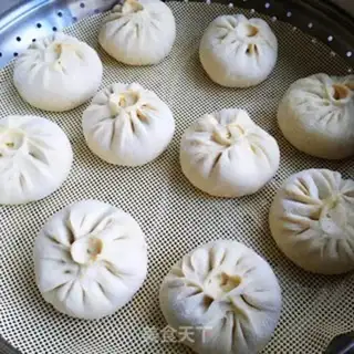 Make Puppet pork buns step 10