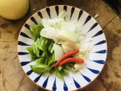 Make The green peppers, the onions, the liver step 3