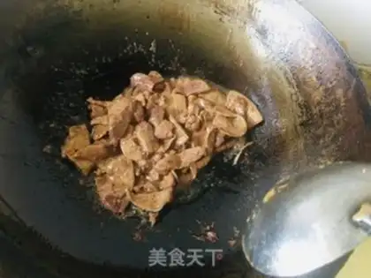Make The green peppers, the onions, the liver step 5