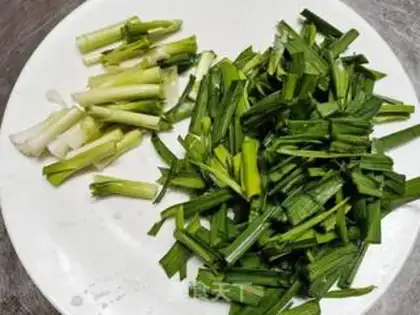 Make Garlic fried fish step 1