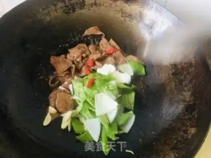 Make The green peppers, the onions, the liver step 6