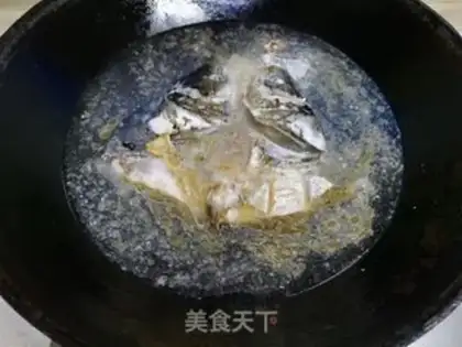 Make Fish head radish soup step 4