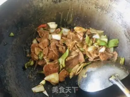Make The green peppers, the onions, the liver step 7