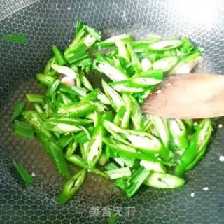 Make Pepper fried eggs step 6