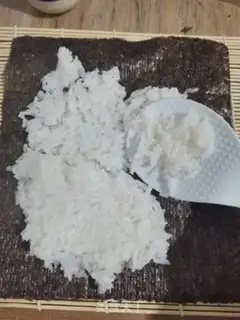 Make Meat loose ham sushi step 1