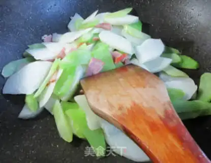 Make Bacon and the white Buddha step 9