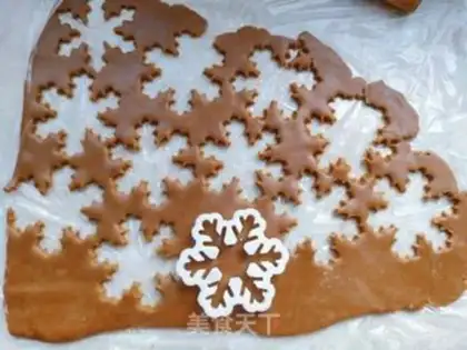Make Christmas snowbread step 6