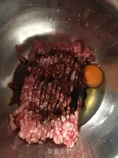 Make Chicken, pork, cabbage step 0
