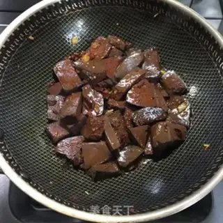 Make Garlic pork blood step 3
