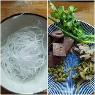 Make Sour duck blood fan soup step 0