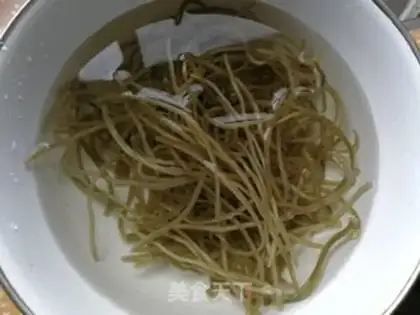 Make Powdered radish step 0