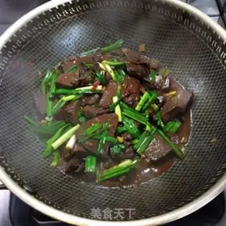 Make Garlic pork blood step 7