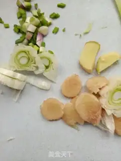 Make A radish fan step 0
