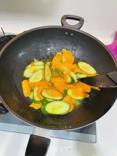 Make Clear the carrots and cucumbers step 3